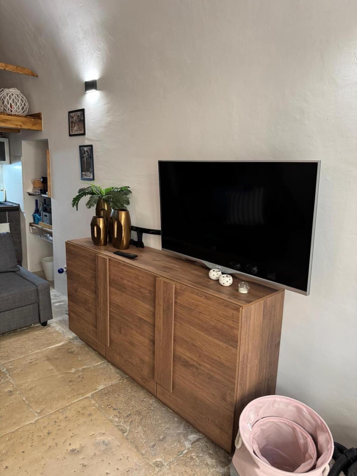 B&B Dormi Bene Bisceglie Bagian luar foto